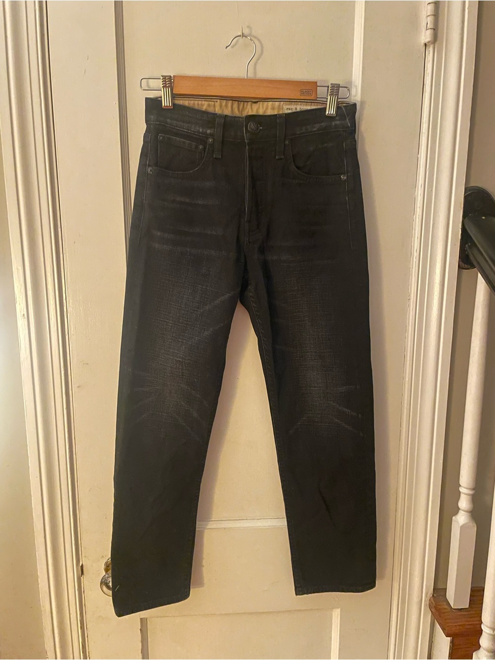 rag & bone Straight Jeans in Worn Black Size 25